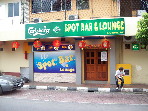 Spot Bar & Lounge