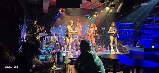 83 Karaoke Lounged / Voz