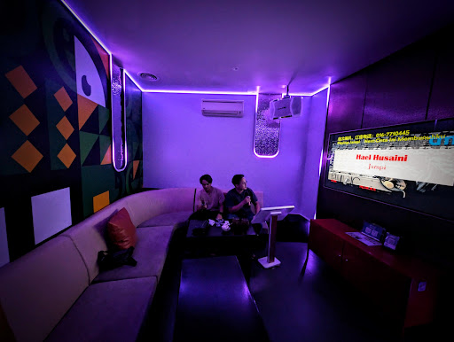 Loud Speaker Family Karaoke Puchong