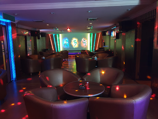Season 1 Karaoke & KTV Lounge