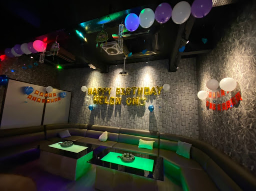 Z FAMILY KARAOKE KBOX