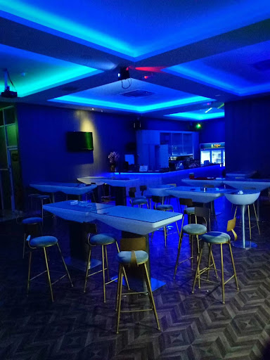 TS ONE KTV & BISTRO