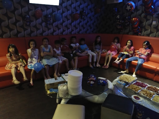 Paris Karaoke
