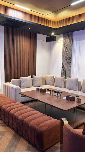 Rectangle The Garden